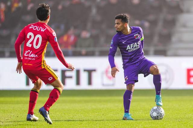 卡塔尔0比5不敌阿联酋 6场比赛丢17球超越国足